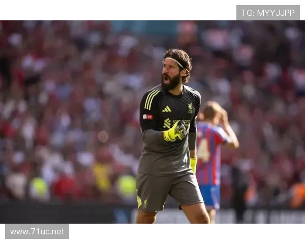 阿利松重返首发位置