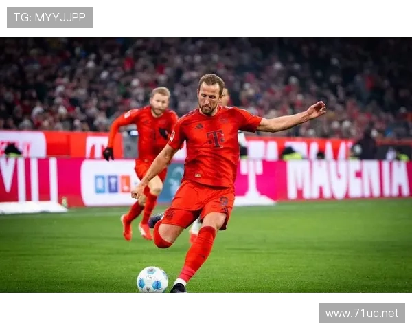 拜仁慕尼黑关键战崩盘,表面强势难掩稳定性承压 拜仁慕尼黑关键战崩盘,表面强势难掩稳定性承压