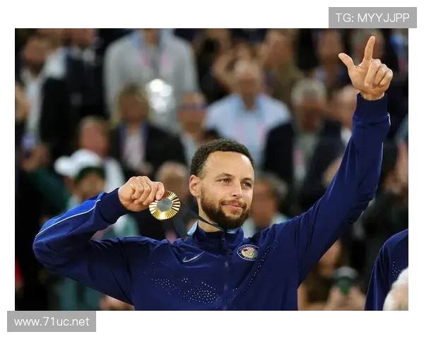 库里三分球投完转身就像走红毯，这生活…普通人着实跟不上了！